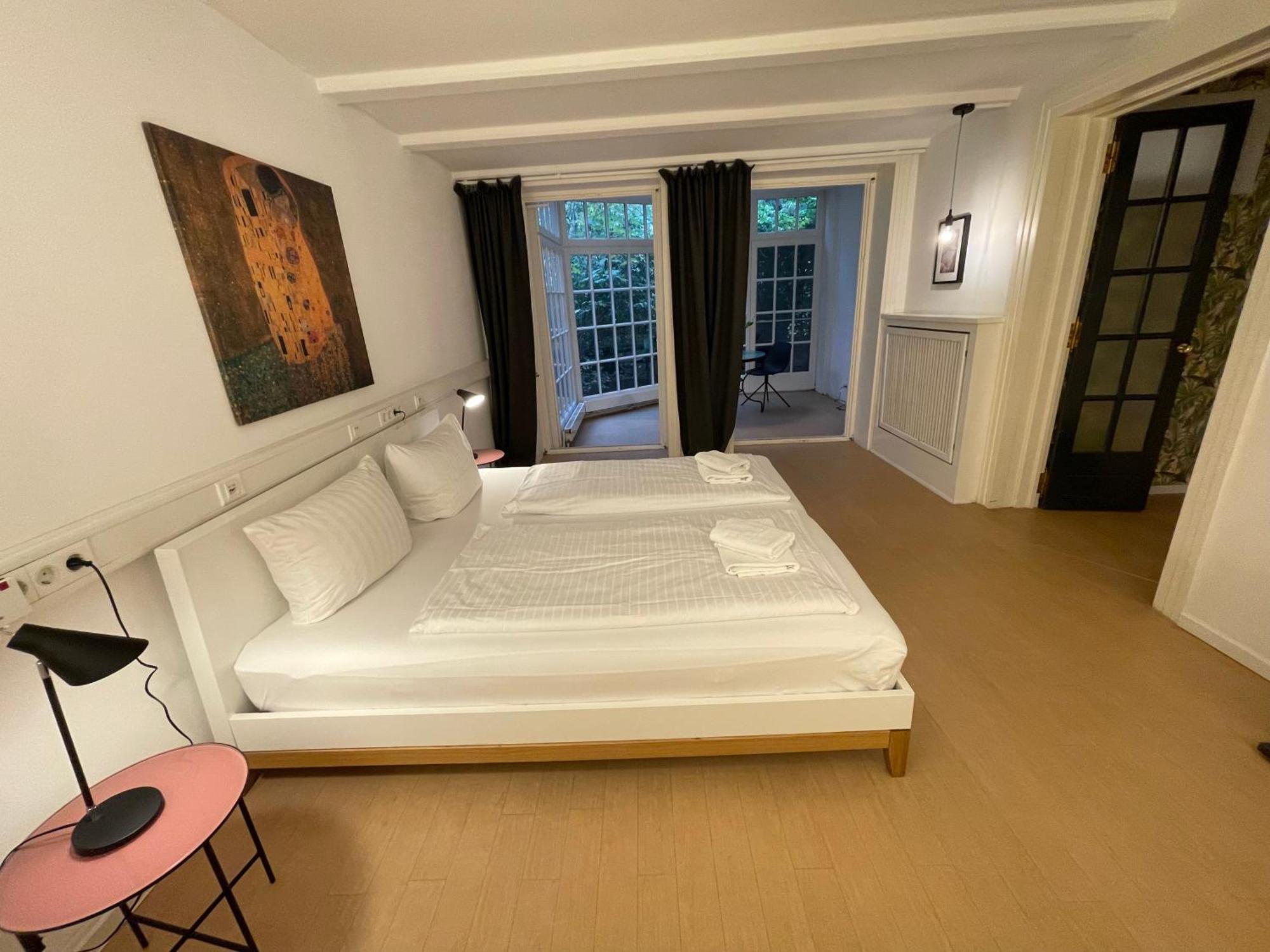 The Suites Alster Waterfront Family Apartments ฮัมบูร์ก ภายนอก รูปภาพ